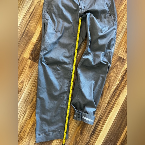 Arc’teryx women’s pants, A2B Commuter. - Picture 6 of 6